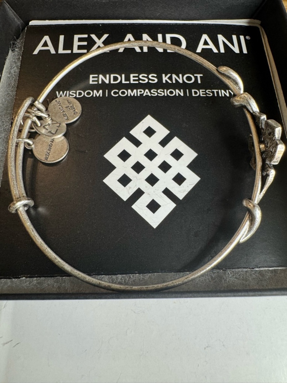 New Alex Ani endless knot bracelet